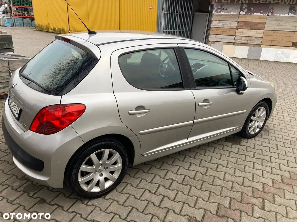 Peugeot 207 1.6 HDi - 3