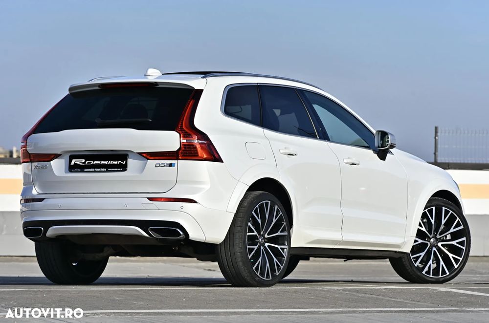 Volvo XC 60 D5 AWD Geartronic RDesign - 4