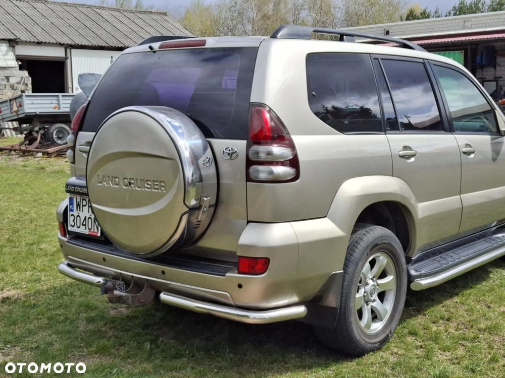 Toyota Land Cruiser - 26