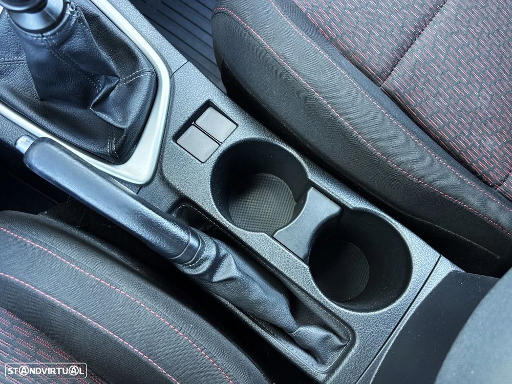 Toyota Auris Touring Sports 1.4 D-4D Com+P.Sport - 33