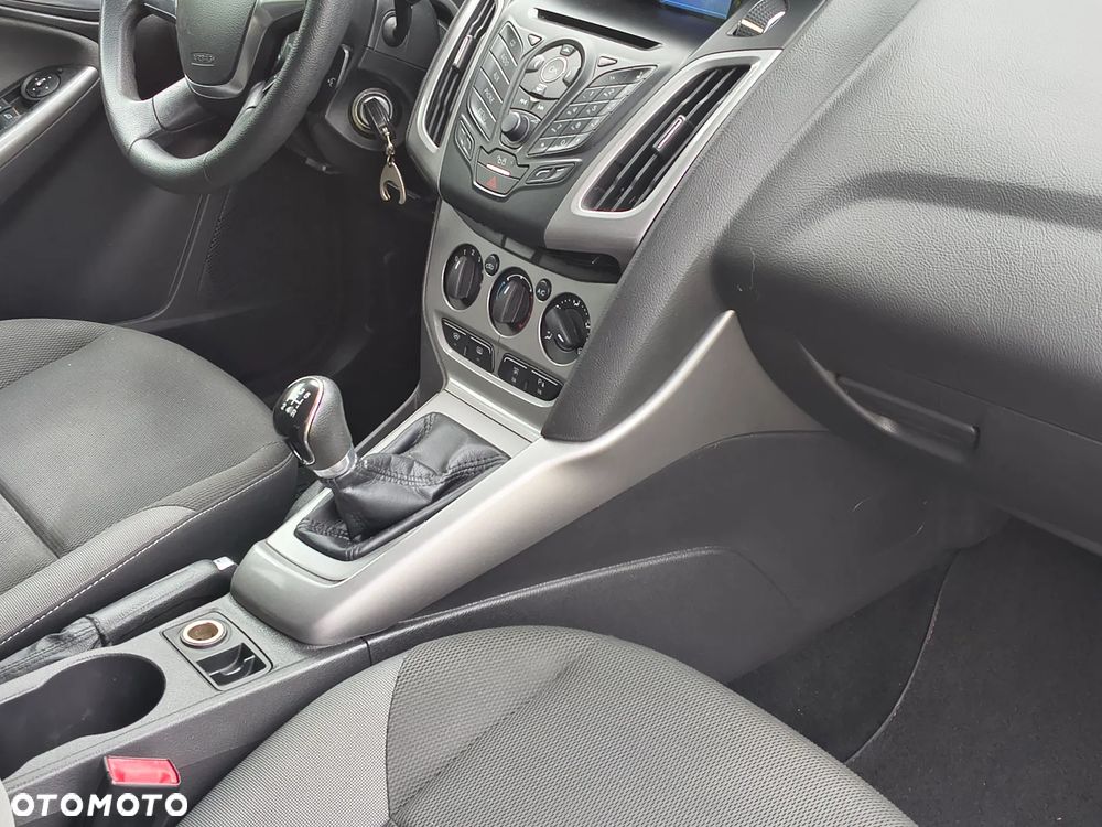 Ford Focus - 22