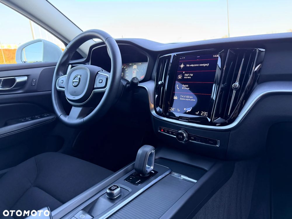 Volvo V60 B3 B Momentum Pro - 21