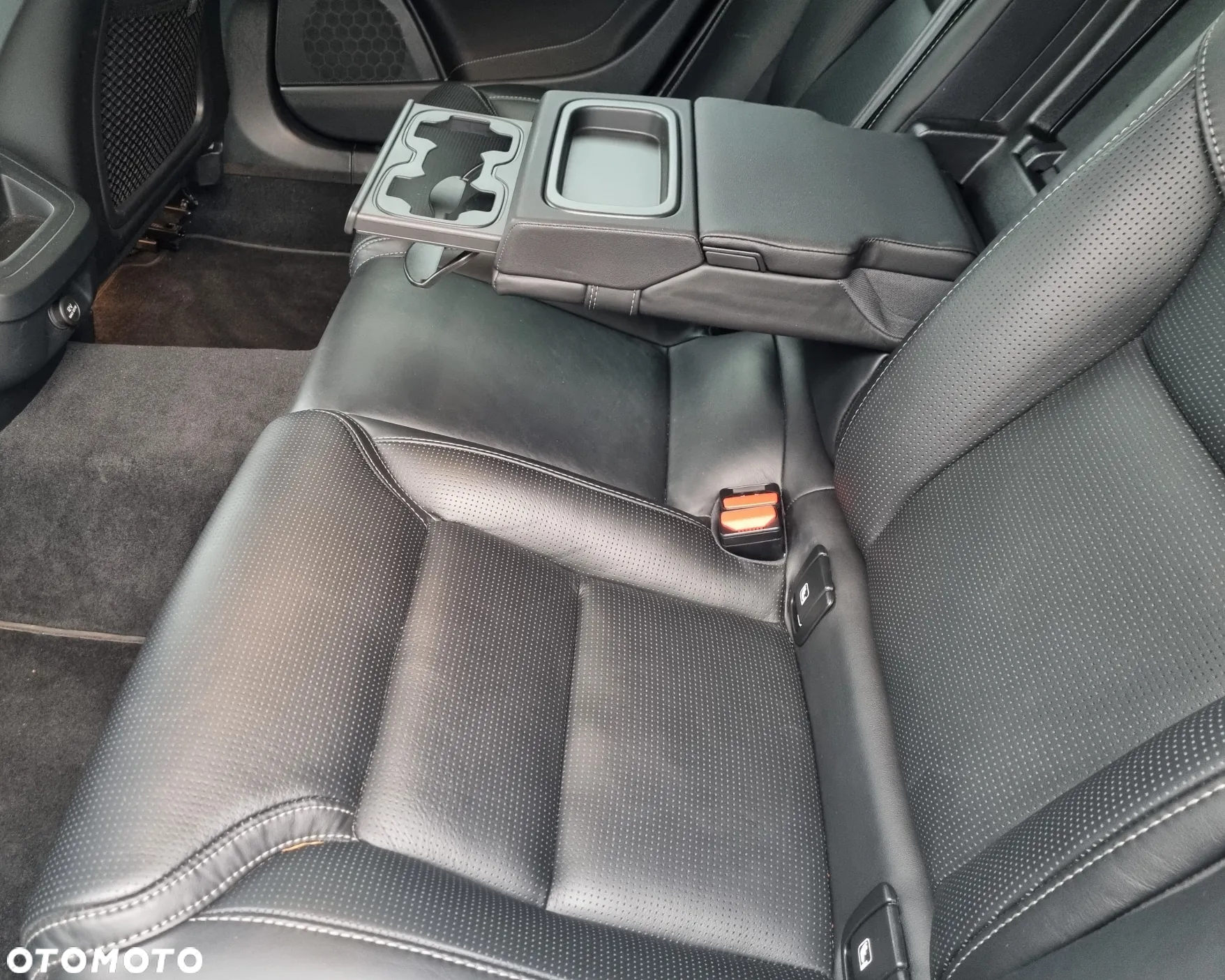 Volvo V90 Cross Country D5 AWD - 25