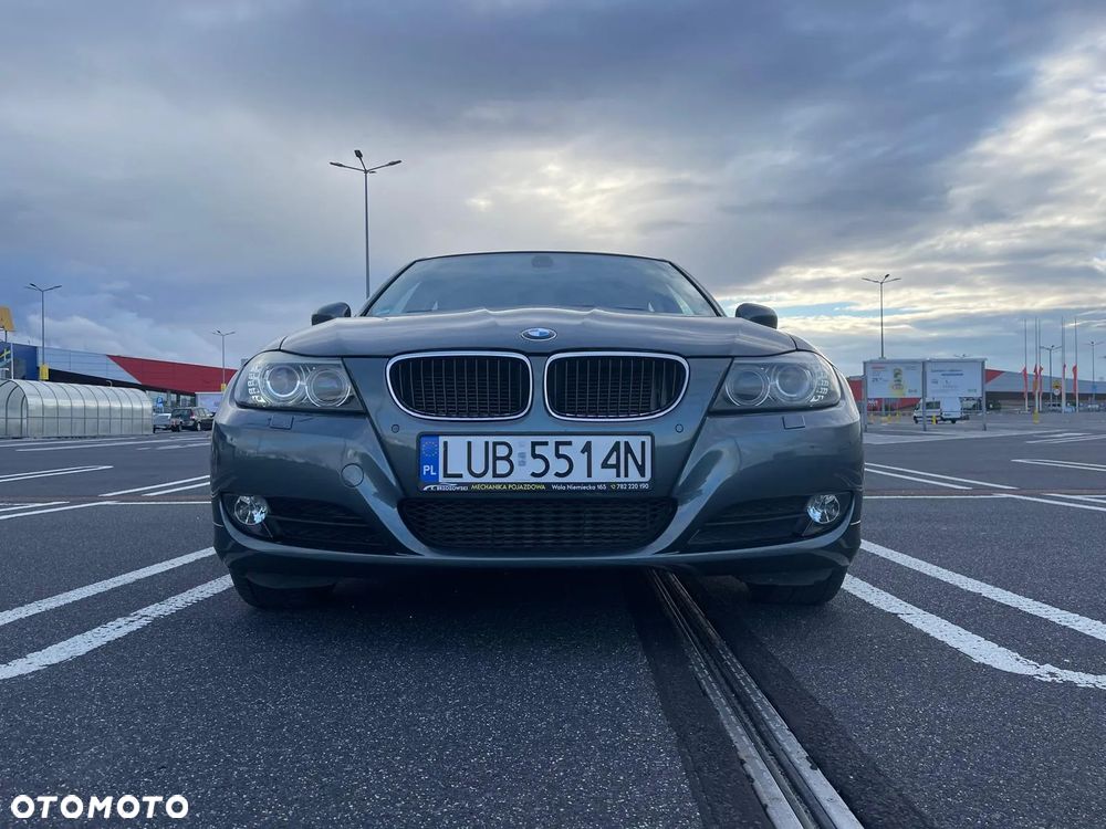 BMW Seria 3 320d xDrive - 5