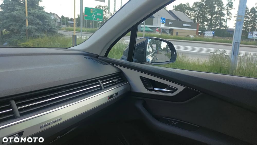 Audi Q7 - 9