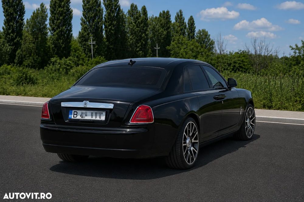 Rolls-Royce Ghost - 5