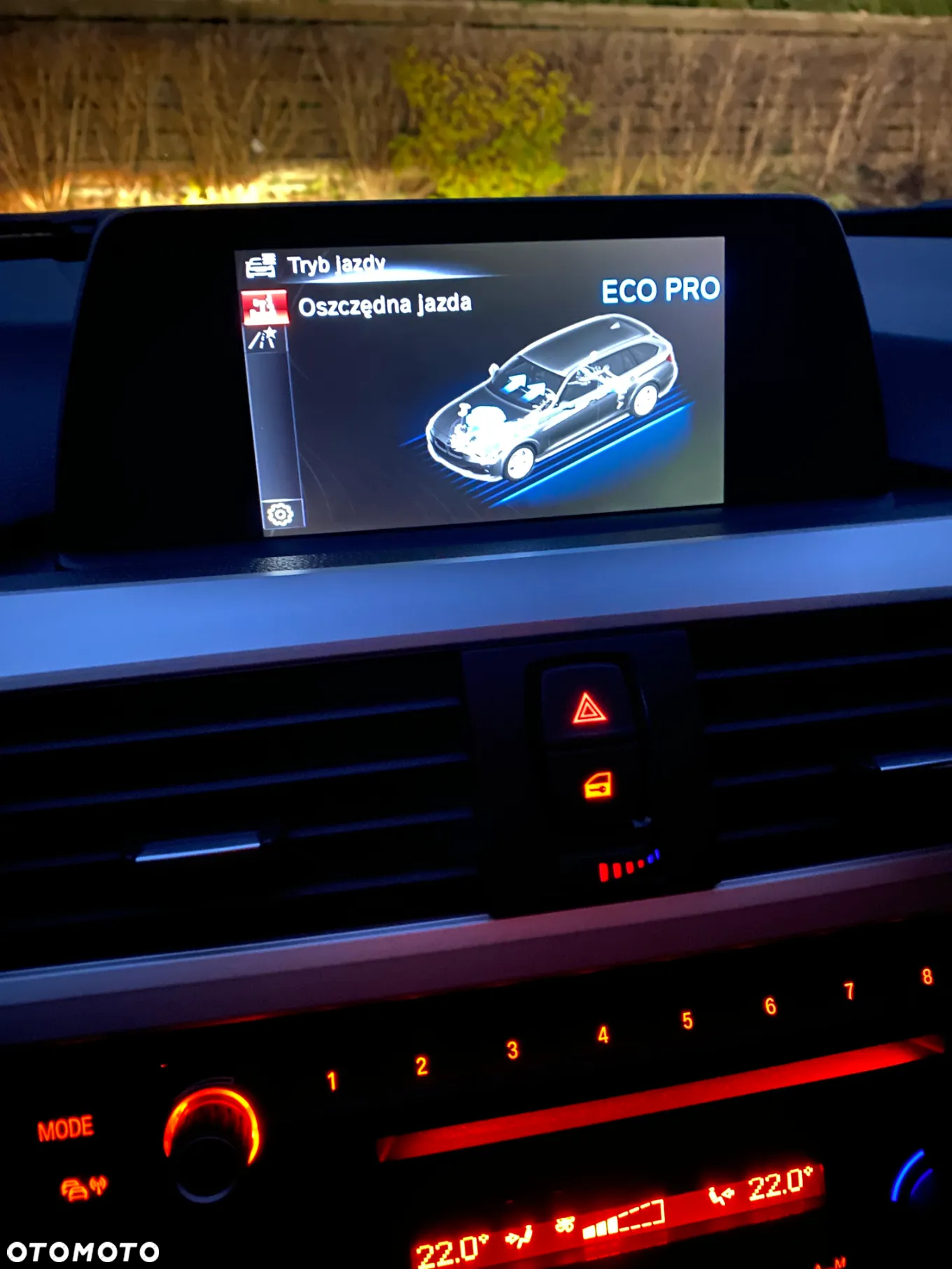 BMW Seria 3 318d Touring Modern Line - 21