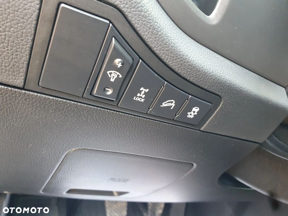 Kia Sportage 2.0 CVVT 4WD Vision - 22