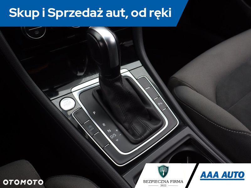 Volkswagen Golf Variant - 15