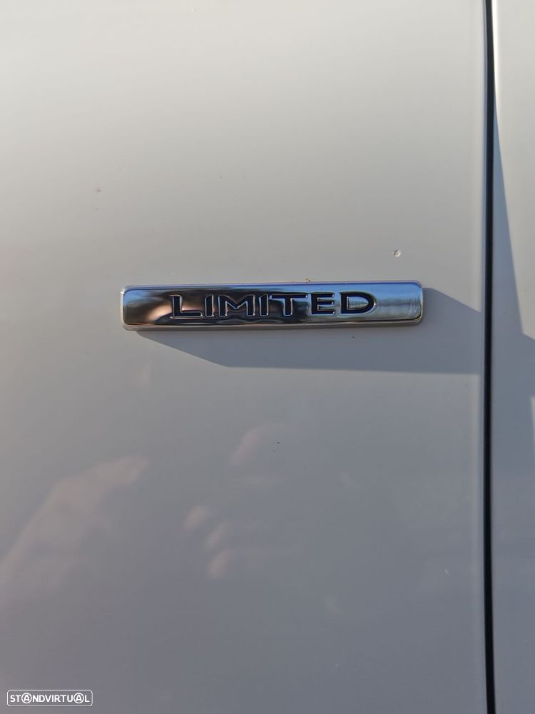 Renault Clio 1.2 16V 75 LIMITED - 12