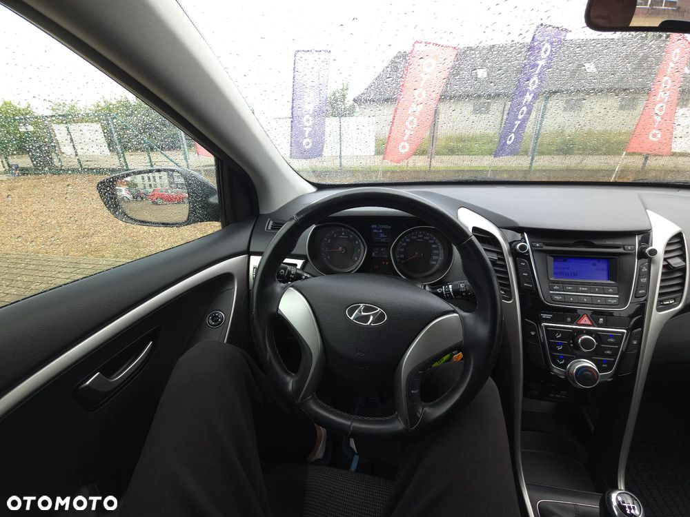 Hyundai i30 blue 1.4 Classic - 26