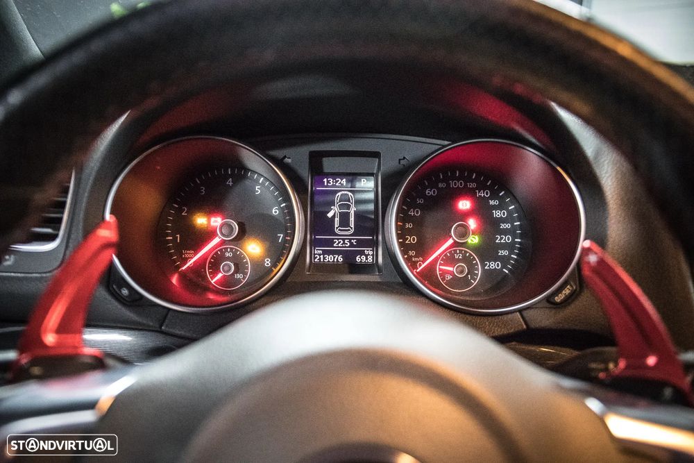 VW Golf 2.0 GTI DSG - 12