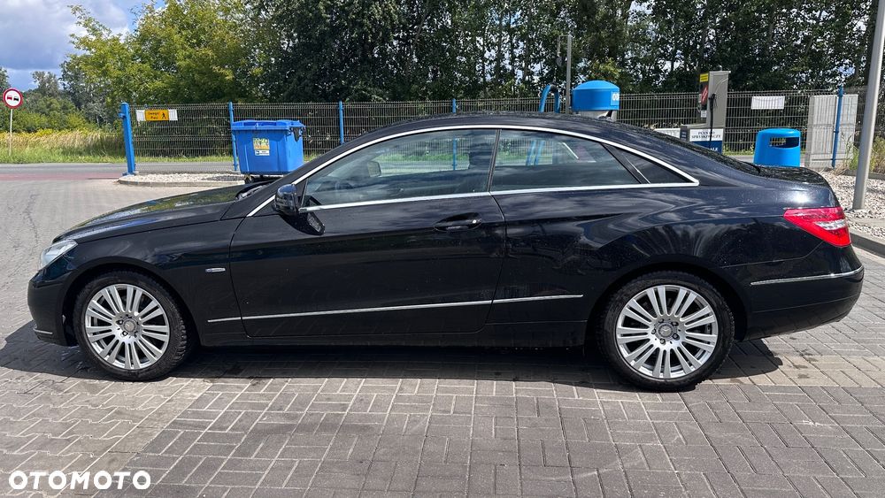 Mercedes-Benz Klasa E 350 CGI BlueEFFICIENCY 7G-TRONIC Avantgarde - 14