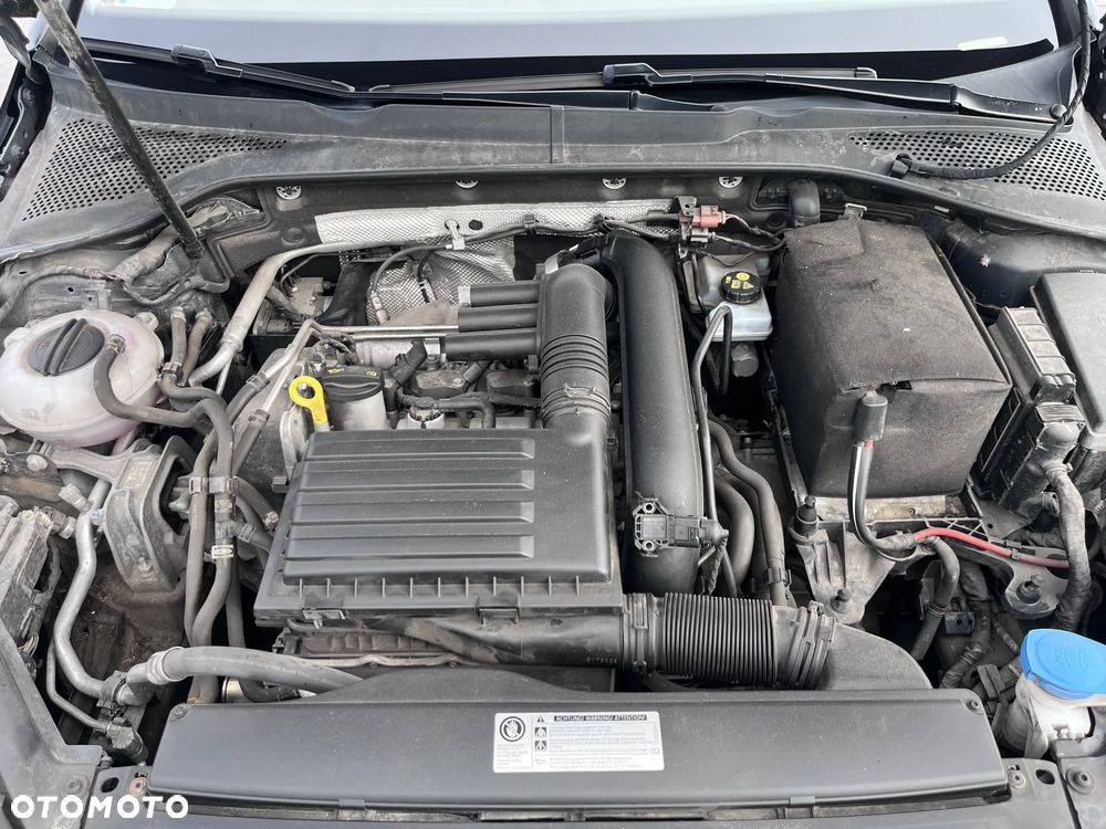 Volkswagen Golf - 17