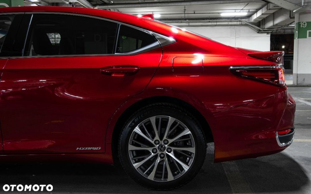 Lexus ES - 6