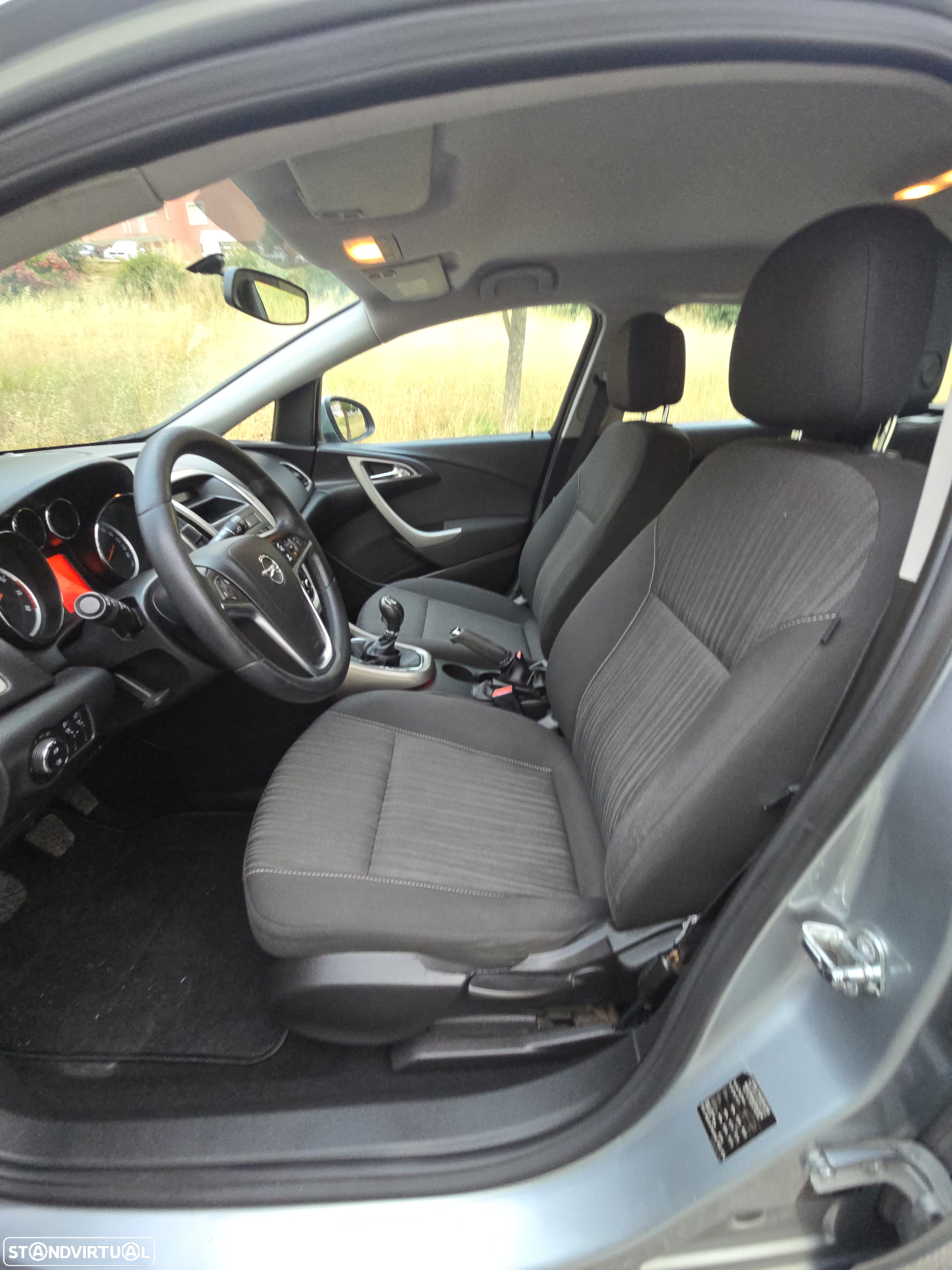 Opel Astra Sports Tourer 1.4 Executive J16 - 19