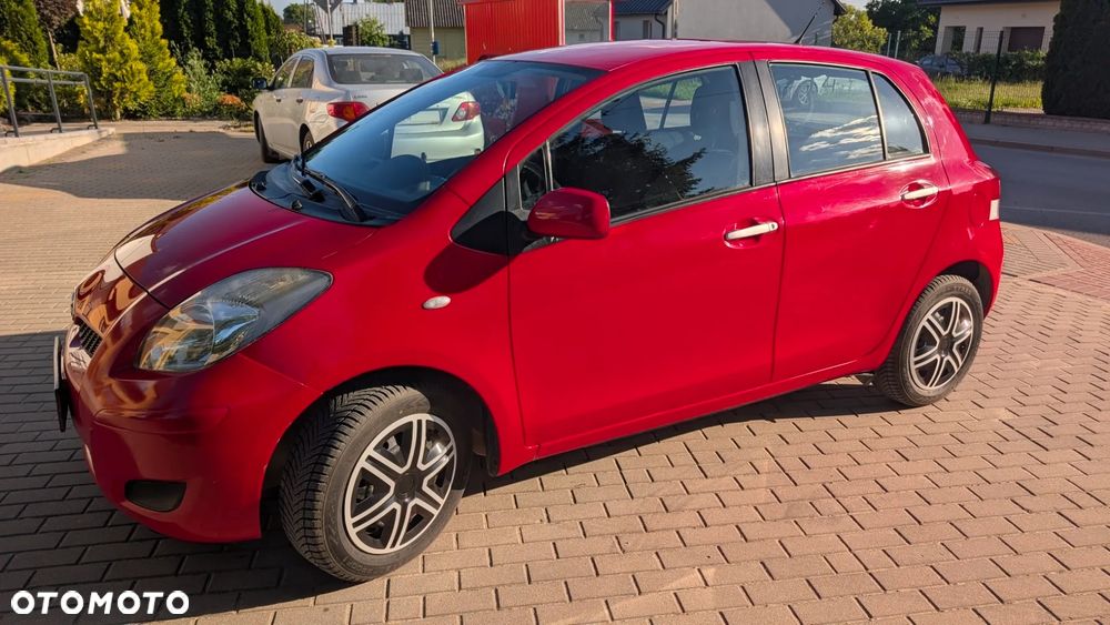 Toyota Yaris 1.0 Luna - 1