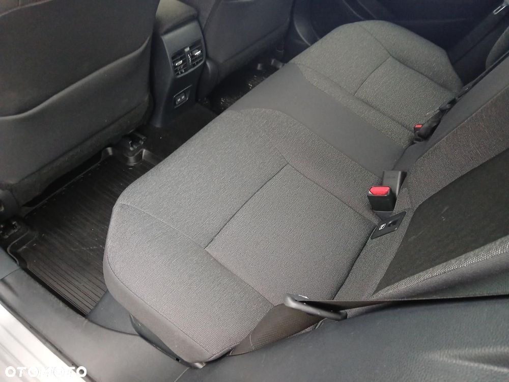 Toyota Corolla 1.8 Hybrid Comfort - 39