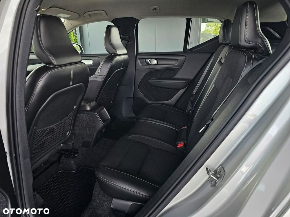 Volvo XC 40 - 26