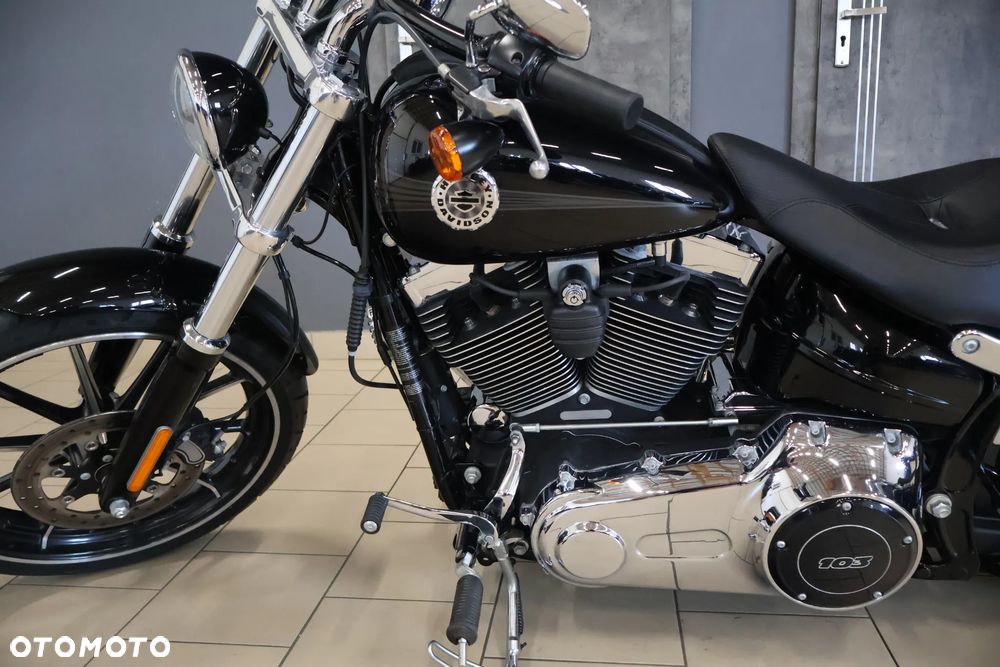 Harley-Davidson FXSB Breakout - 28