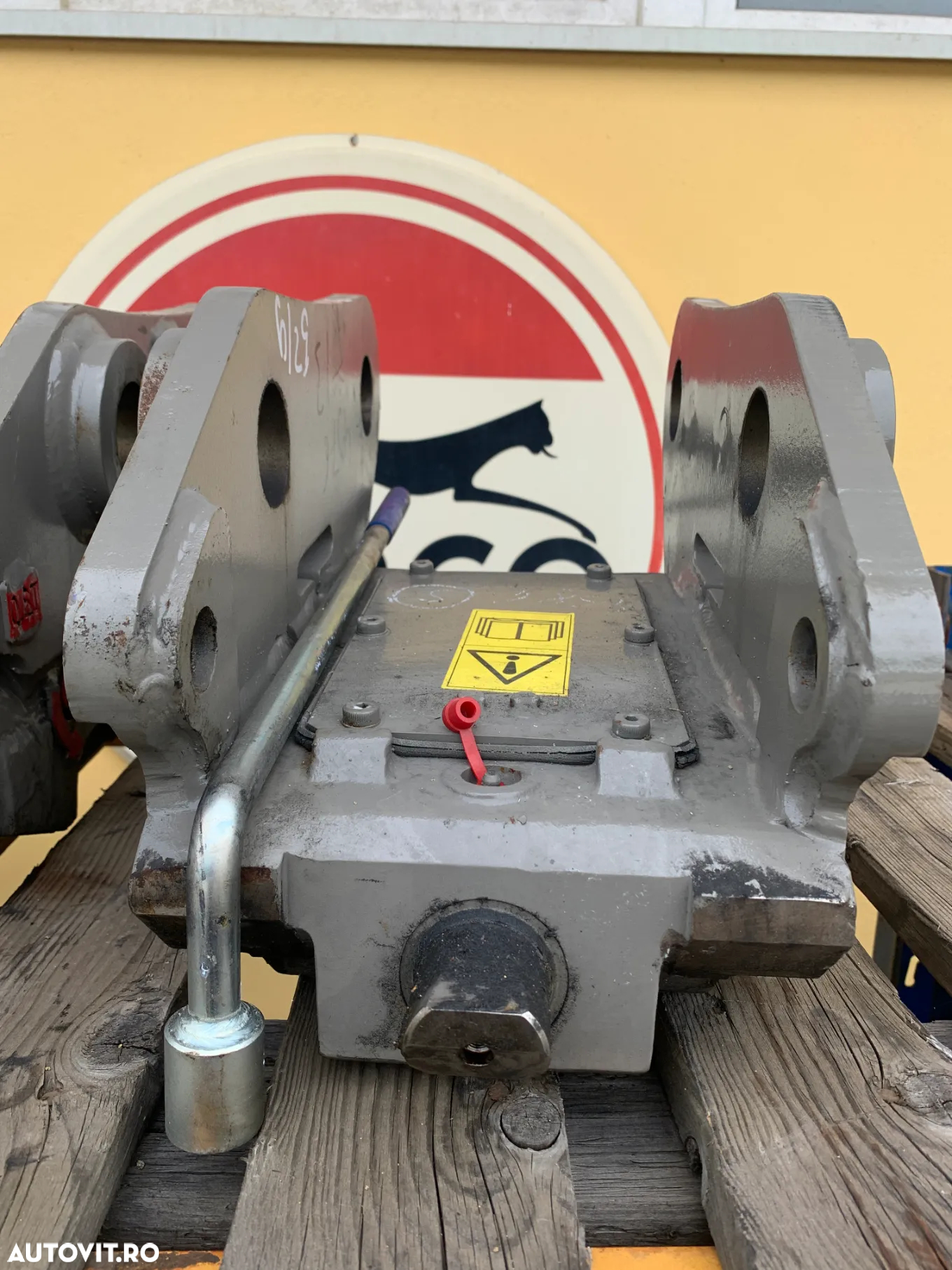 Sistem Rapid De Prindere Cupe ARDEN Pentru Excavatoare De 4-6 Tone - 4