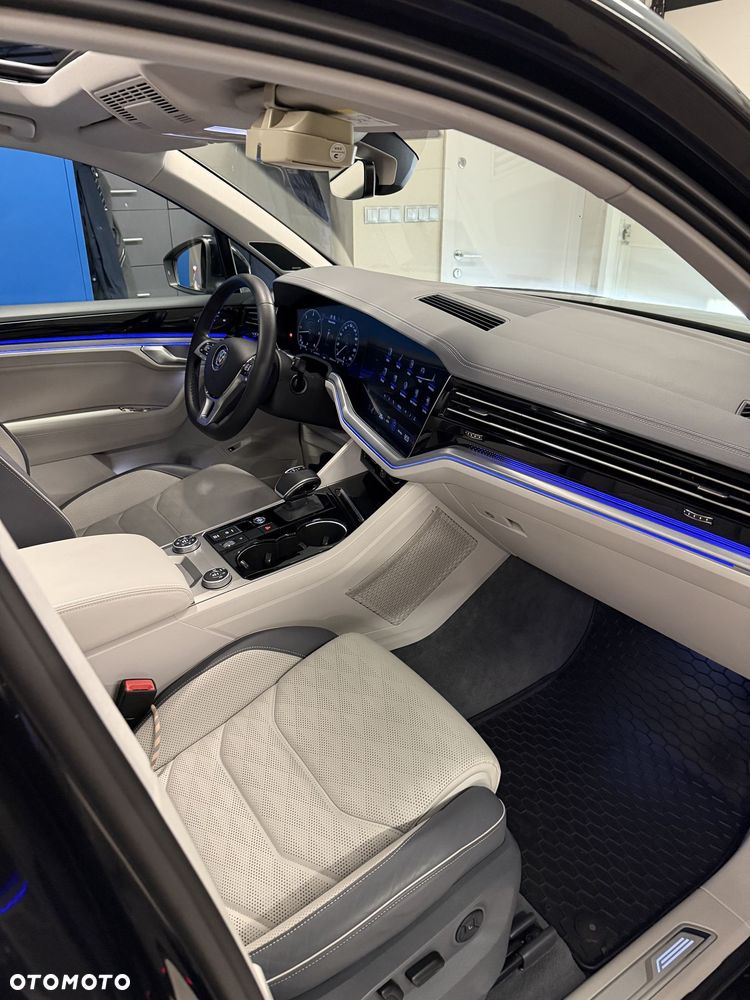 Volkswagen Touareg 3.0 V6 TDI SCR 4Mot Elegance - 3