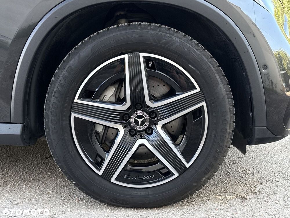 Mercedes-Benz GLC - 22