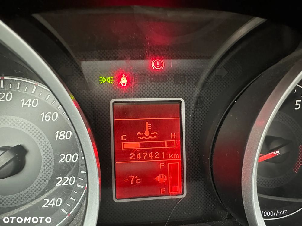 Mitsubishi Lancer 1.5 Inform - 17