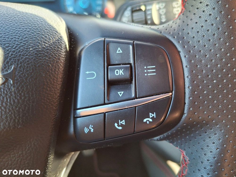 Ford Focus 1.0 EcoBoost mHEV ST-Line X - 13