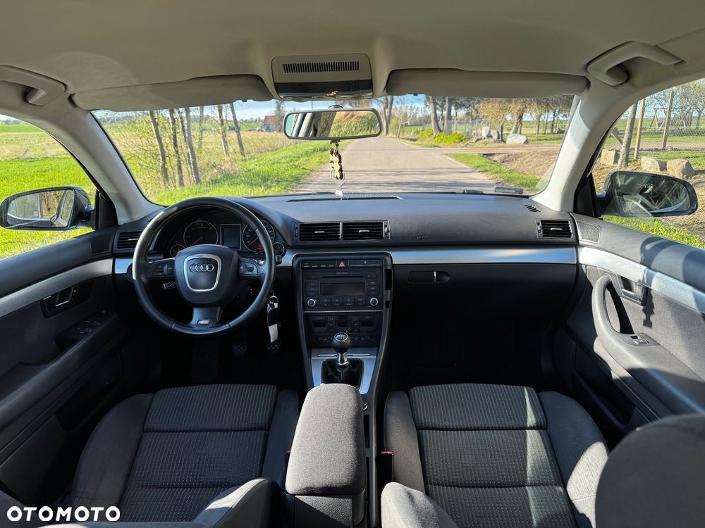 Audi A4 Avant 2.0 TDI - 14