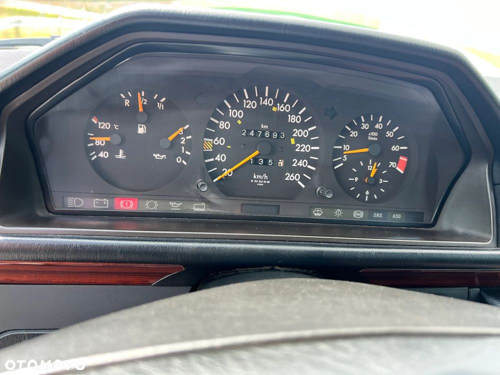Mercedes-Benz W124 (1984-1993) - 19