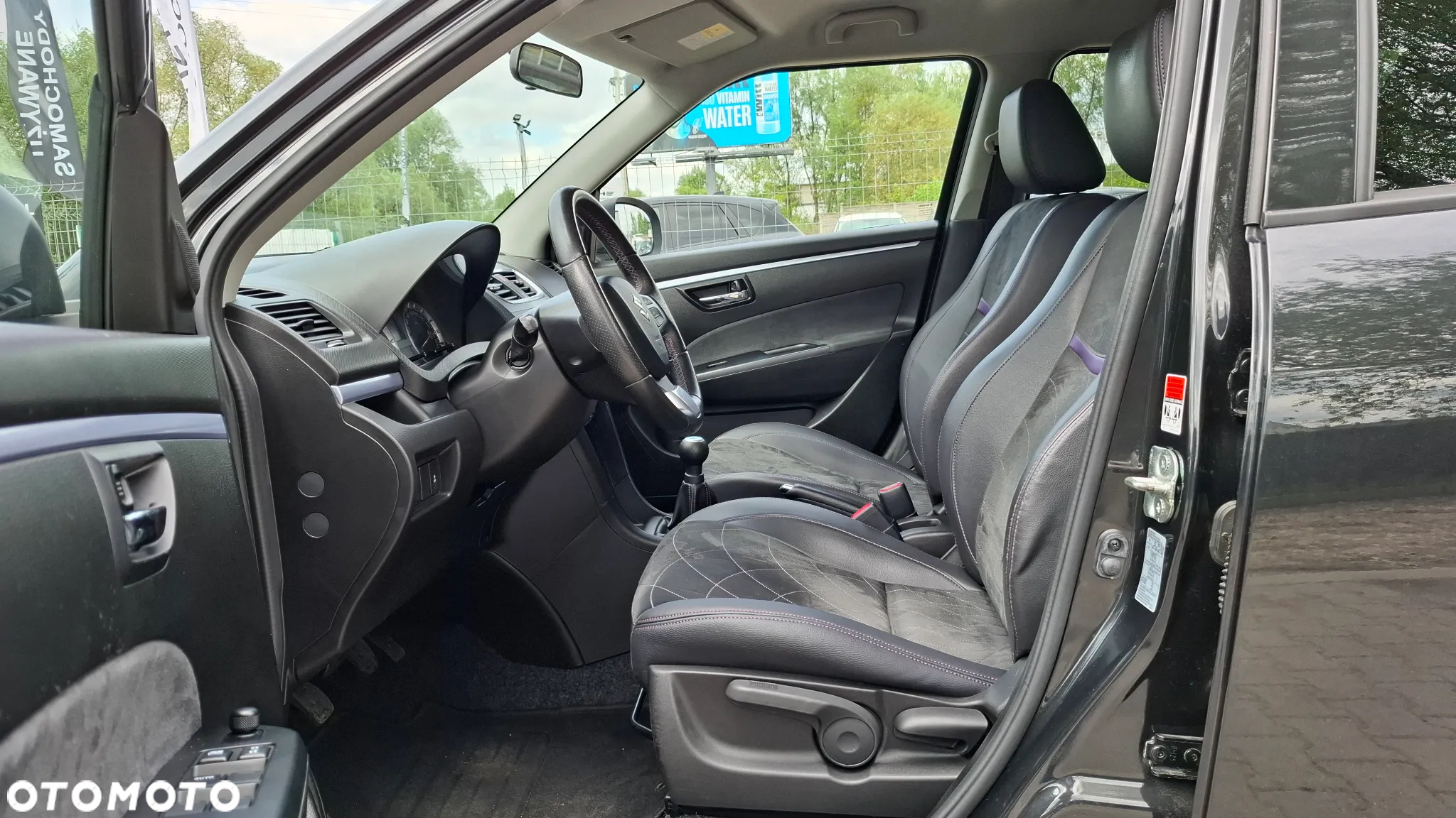 Suzuki Swift 1.2 Premium - 11