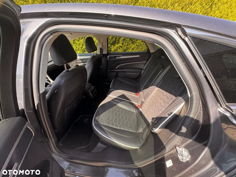 Ford Mondeo 2.0 Hybrid Vignale Plus - 14
