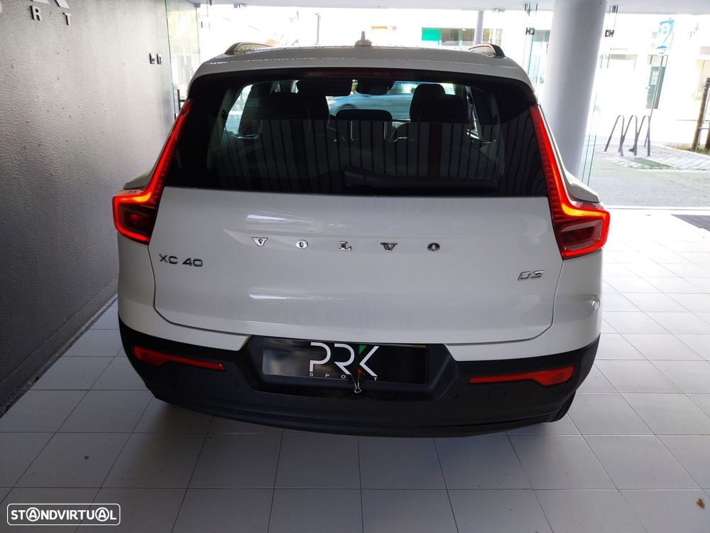 Volvo XC 40 2.0 D3 - 5