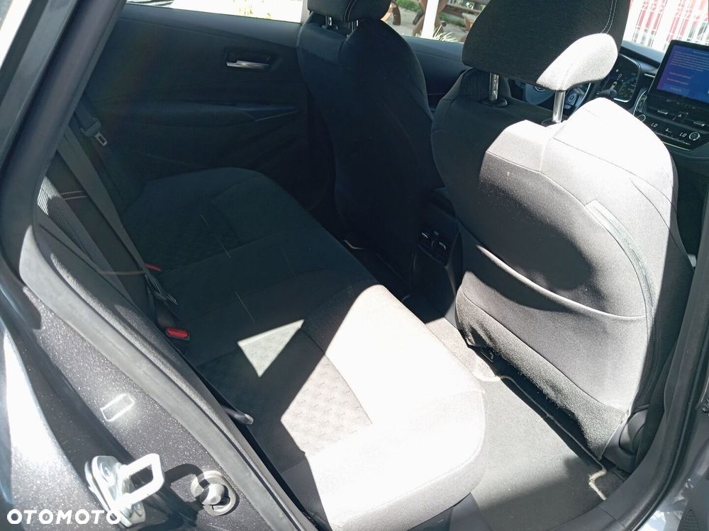 Toyota Corolla 1.8 Hybrid Comfort - 13