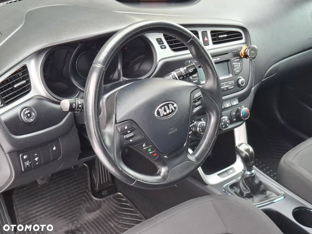 Kia Ceed 1.6 GDI Platinum Edition - 15