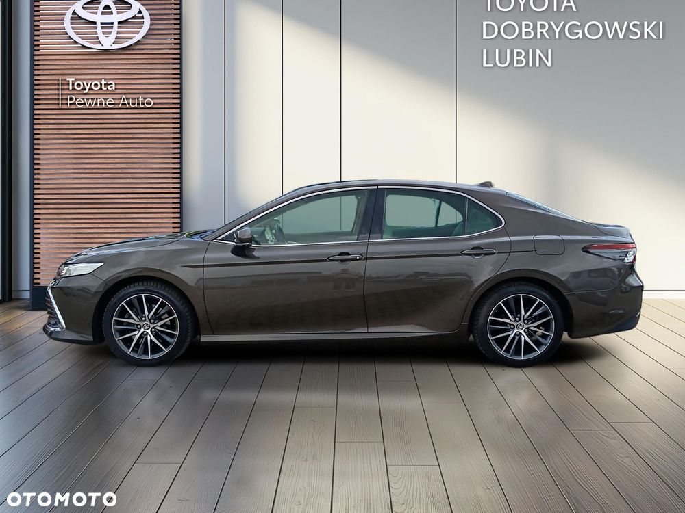 Toyota Camry - 2