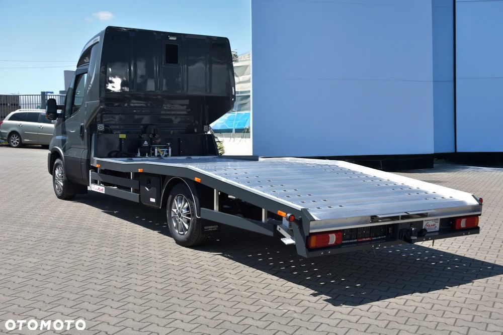 Iveco Daily 35S21HA8/P AUTOMAT autolaweta z kabina sypalną 3,5t na haku POLMAR - 4