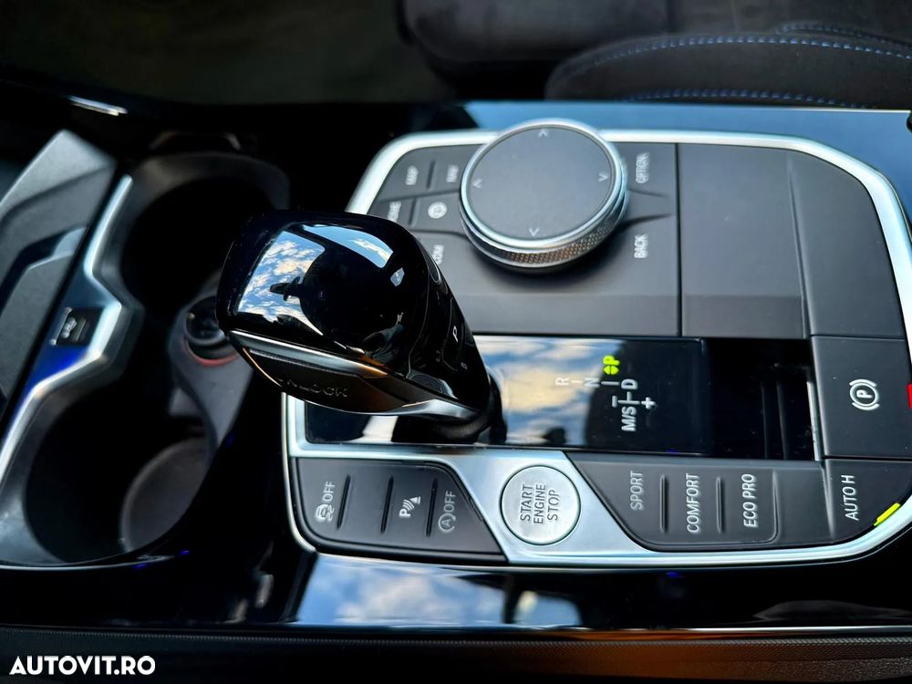 BMW M2 M235i xDrive - 24