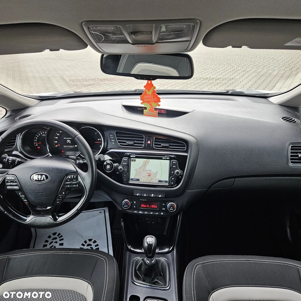 Kia Ceed 1.4 CVVT ISG Spirit - 32