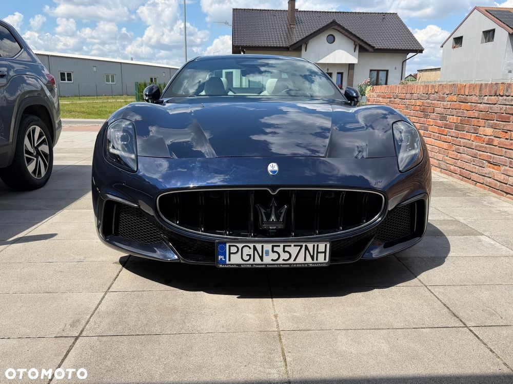 Maserati GranTurismo - 1