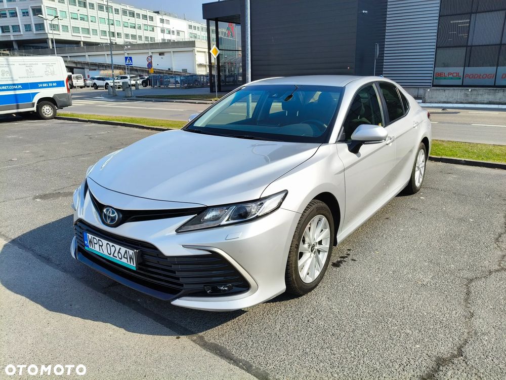 Toyota Camry 2.5 Hybrid Comfort CVT - 1