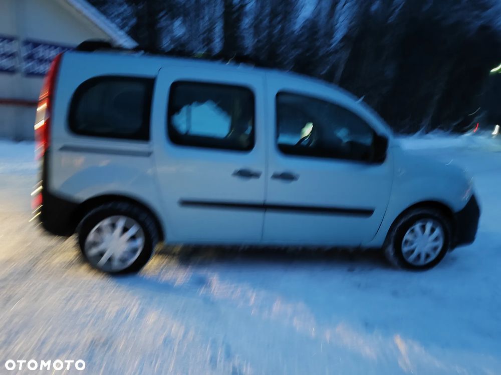 Renault Kangoo 1.6 16V 105 Happy Family - 13