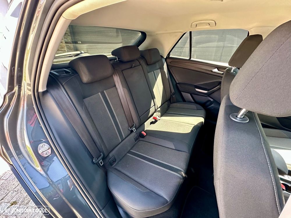 VW T-Roc 1.0 TSI Urban - 10