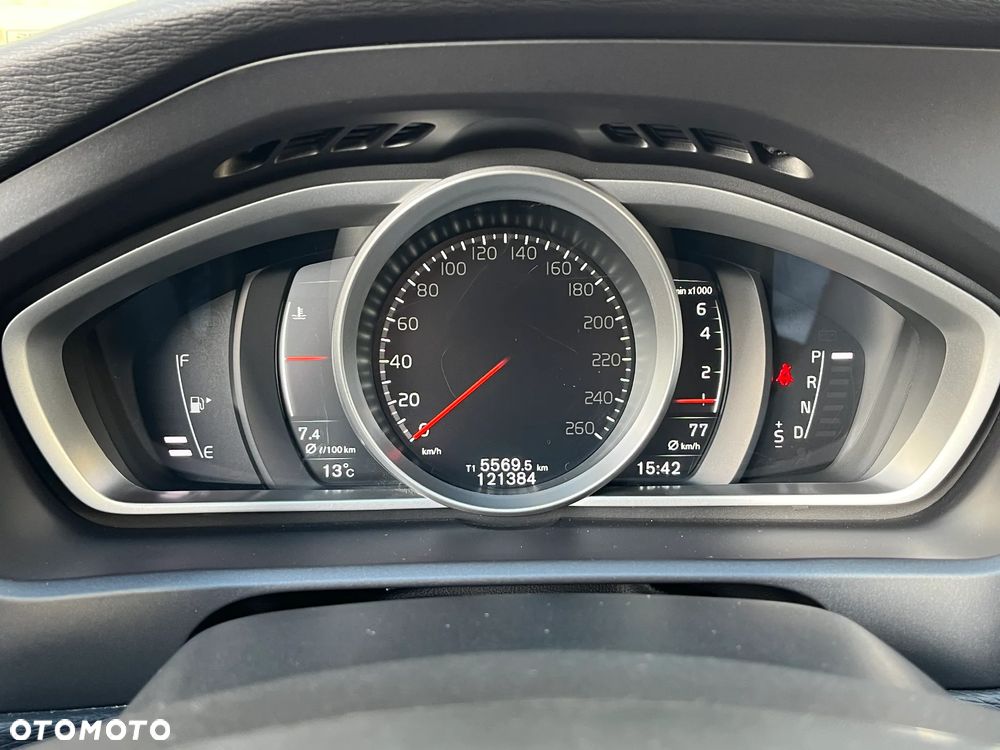 Volvo V40 T3 Drive-E Inscription - 18