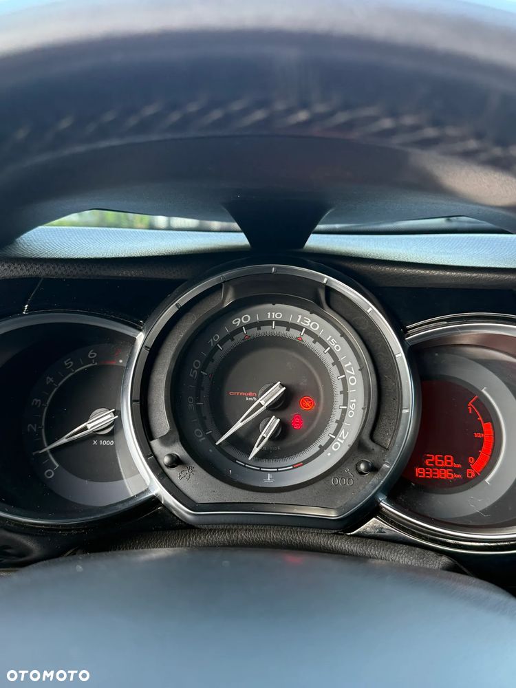 Citroën DS3 1.6 THP SportChic - 11