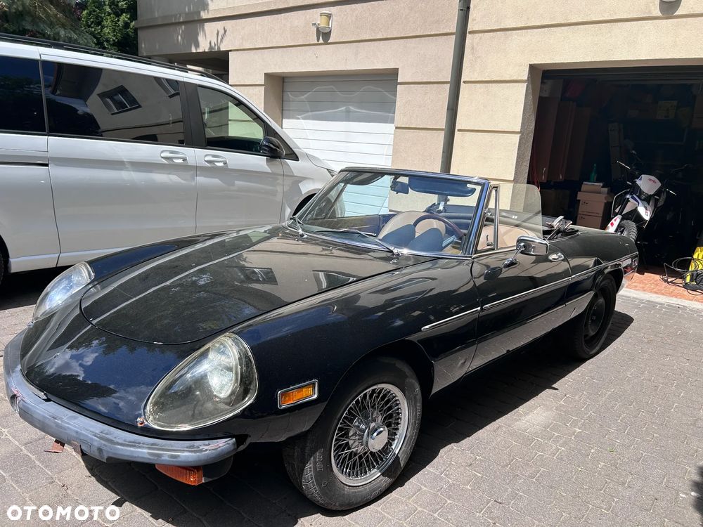 Alfa Romeo Spider - 1