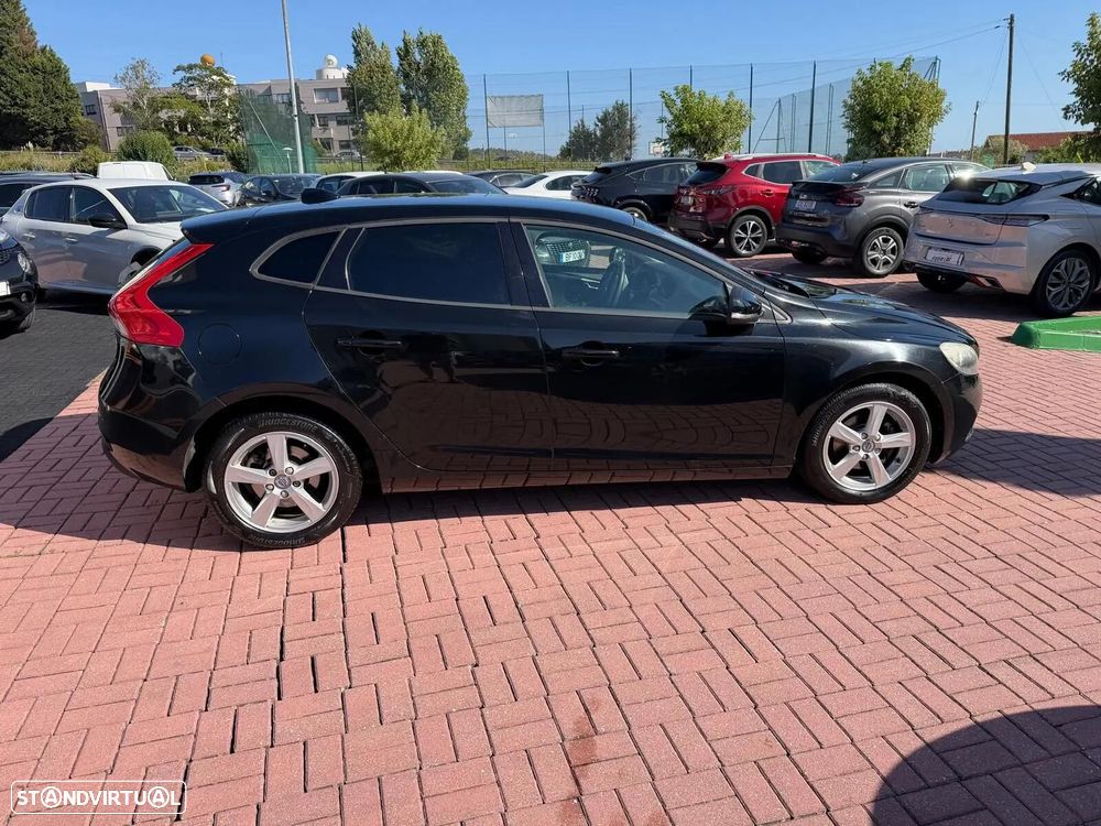Volvo V40 2.0 D2 Momentum - 16