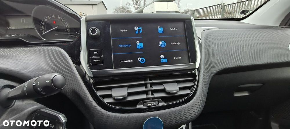 Peugeot 2008 1.2 Pure Tech GPF Style - 17