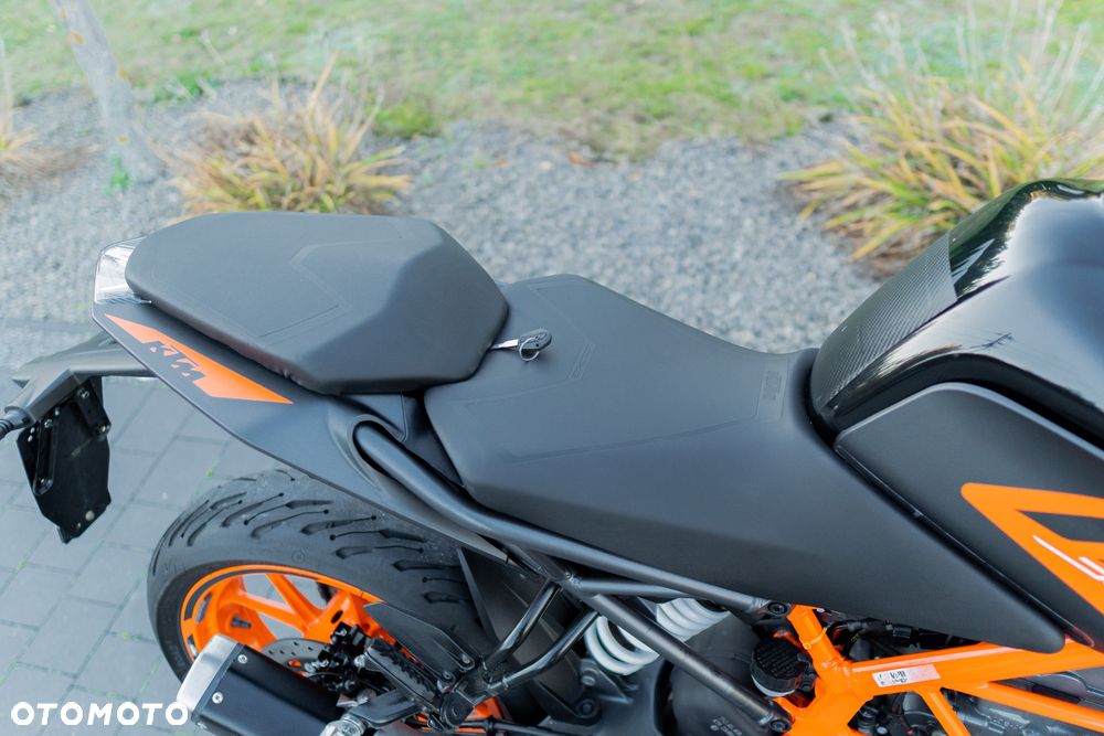 KTM Duke - 18